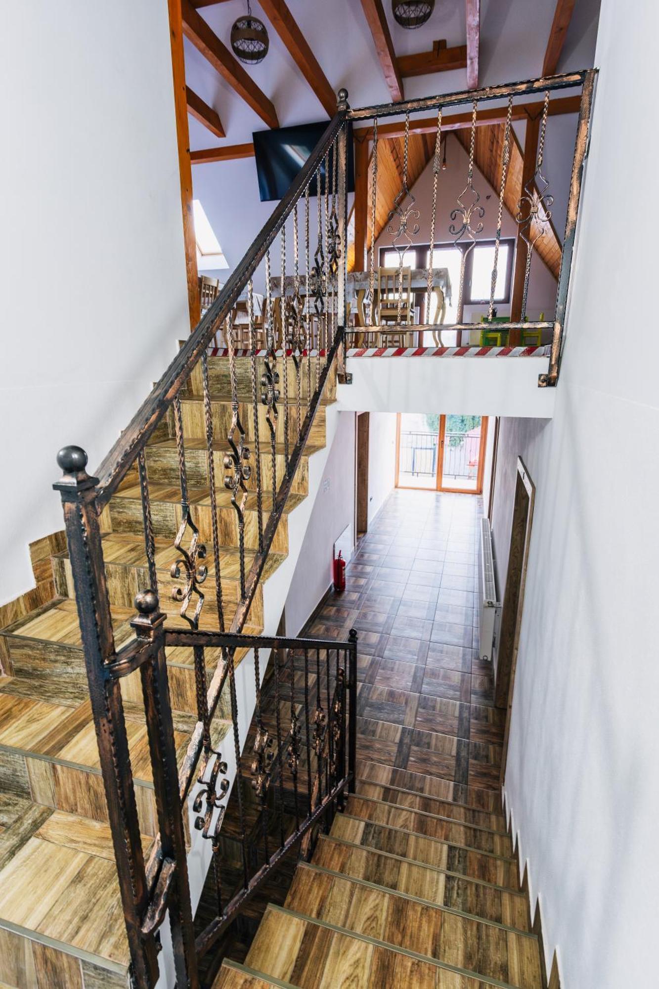 Casa Diana Rasnov Villa Bagian luar foto