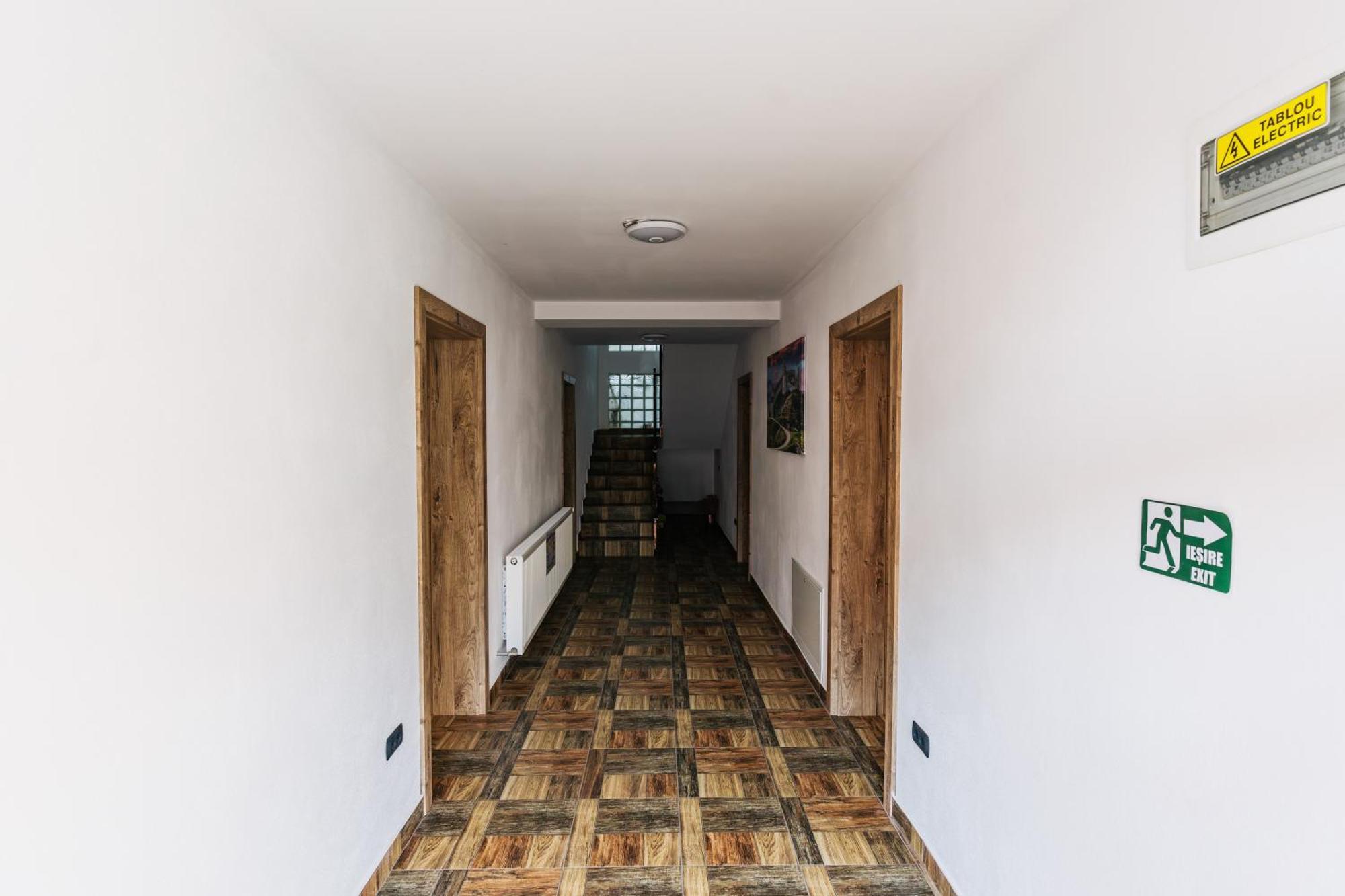 Casa Diana Rasnov Villa Bagian luar foto